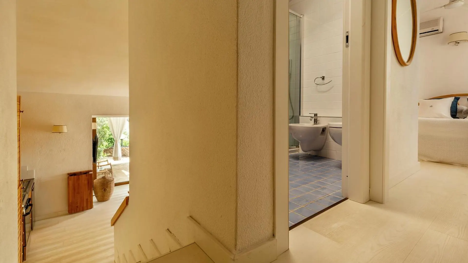 Vila Blue Bay Home A Pochi Passi Dalla Baia Di Porto Luna Simius
